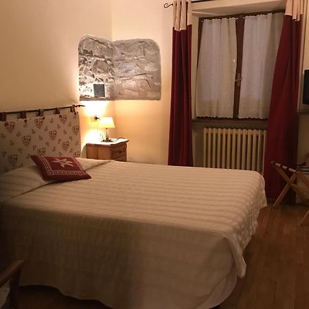 Maison Laurent Курмайор Екстериор снимка