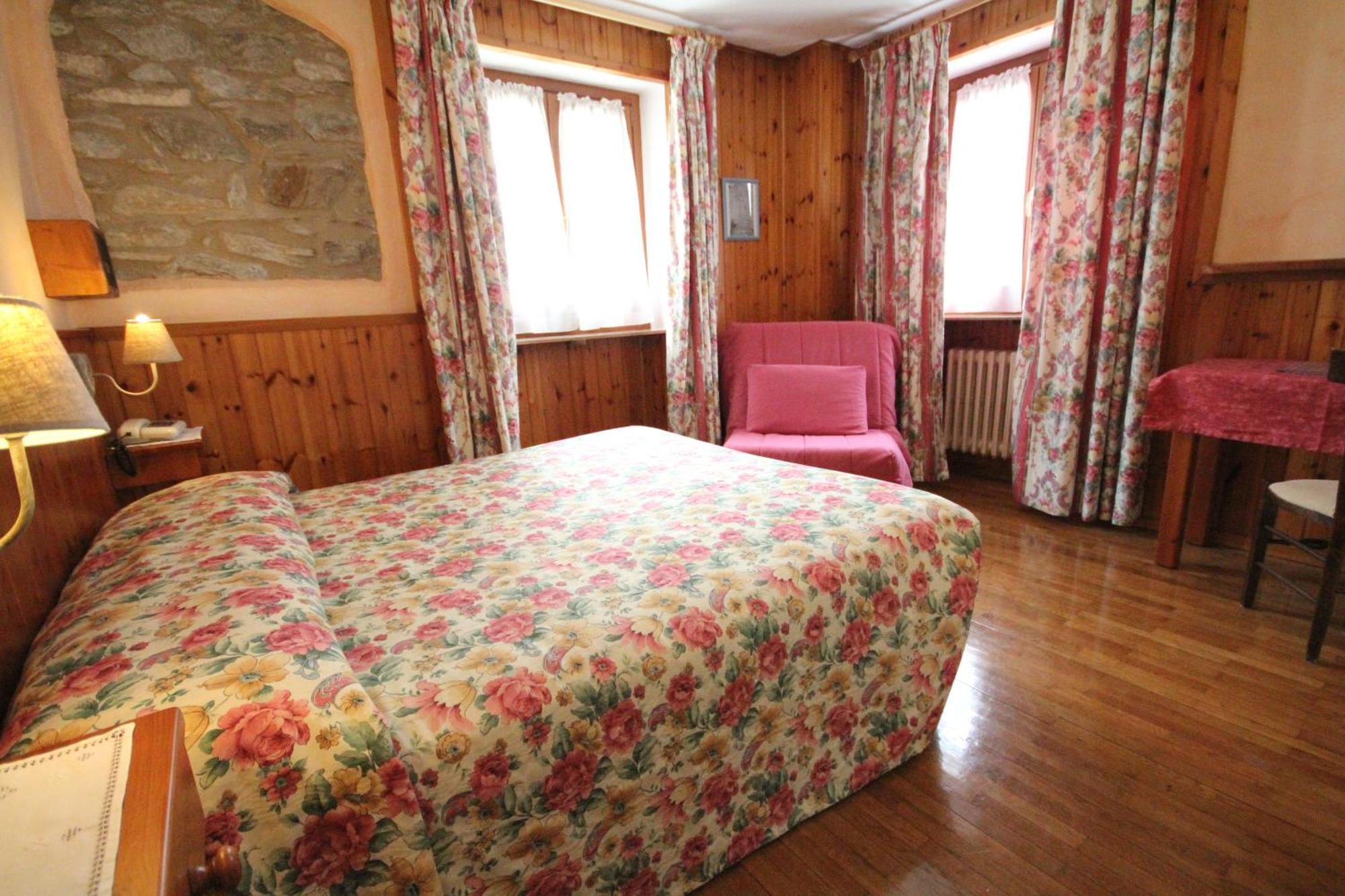 Maison Laurent Курмайор Екстериор снимка