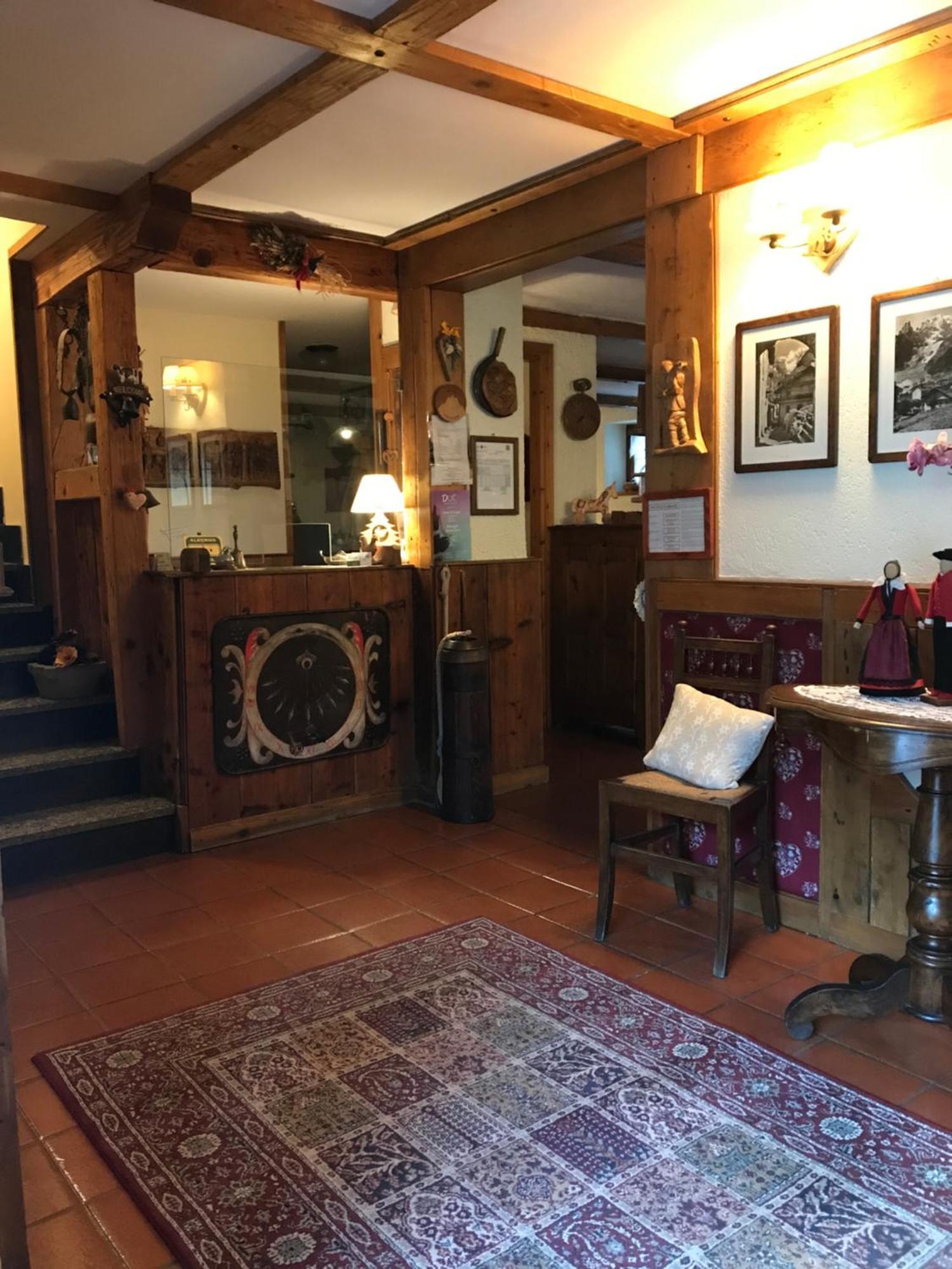 Maison Laurent Курмайор Екстериор снимка